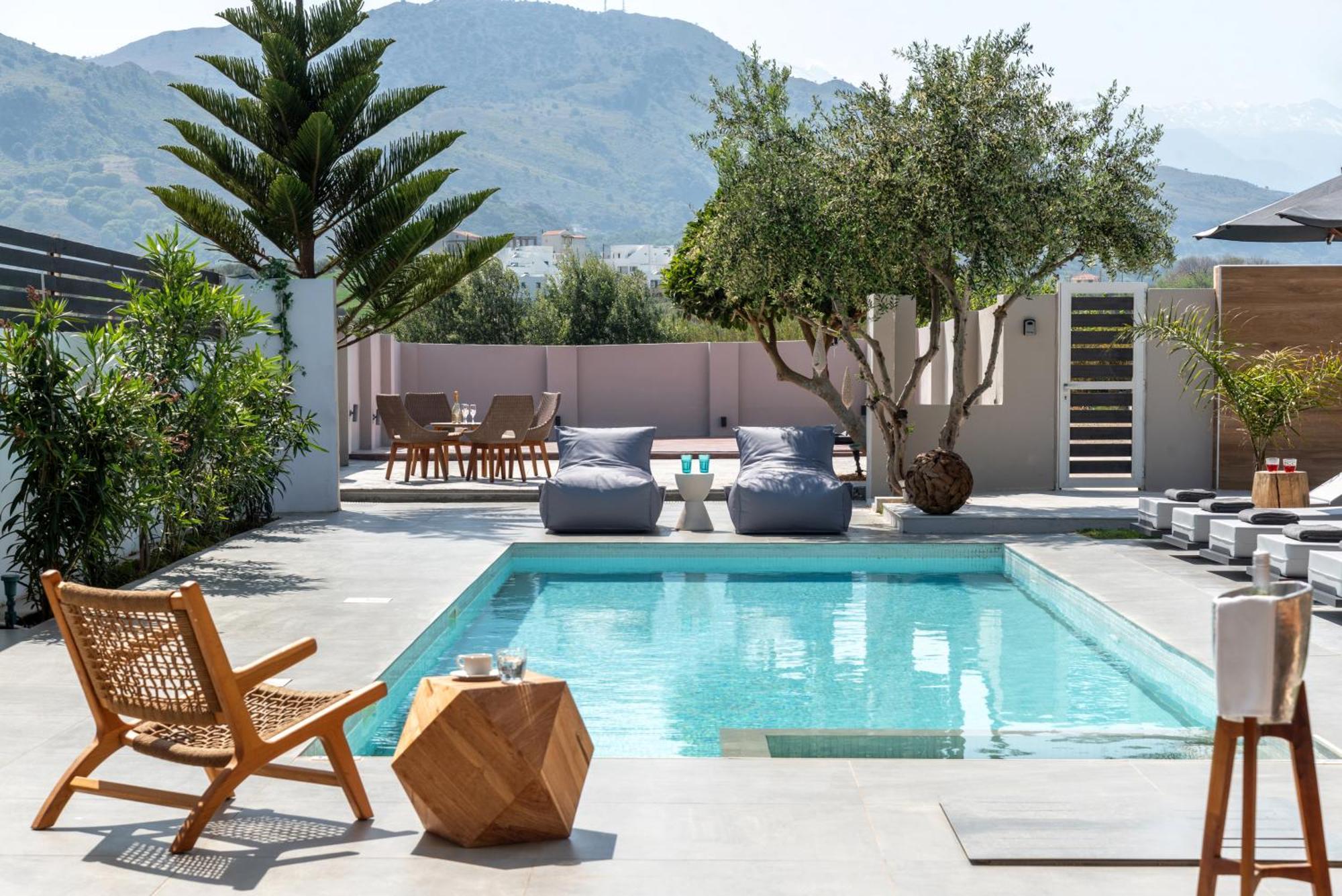 Hypnosis Beachside Villa With Private Heated Pool 耶奥伊乌波利斯 外观 照片