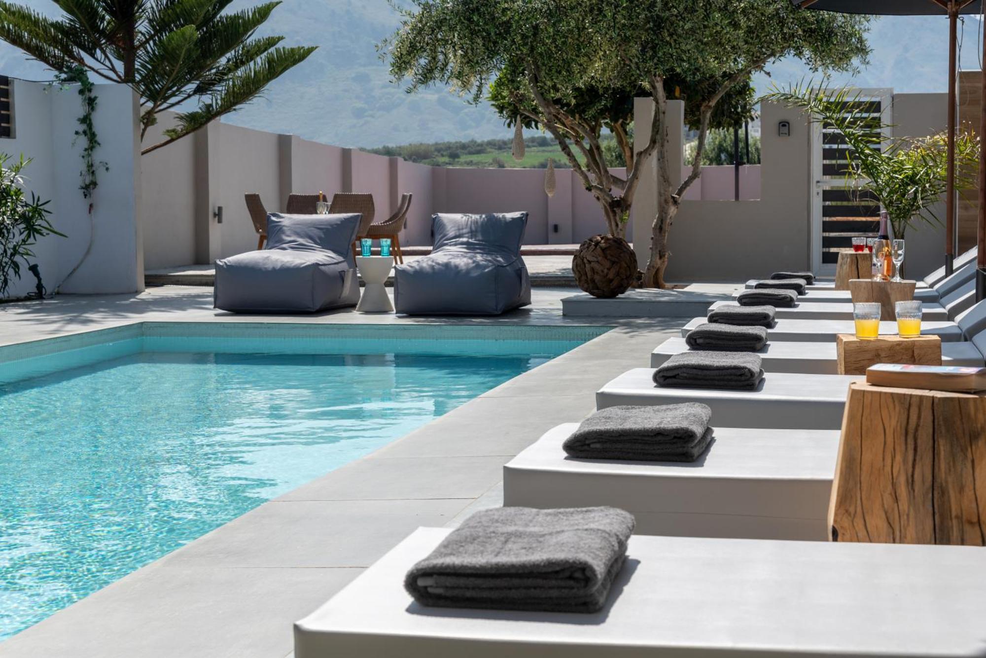 Hypnosis Beachside Villa With Private Heated Pool 耶奥伊乌波利斯 外观 照片